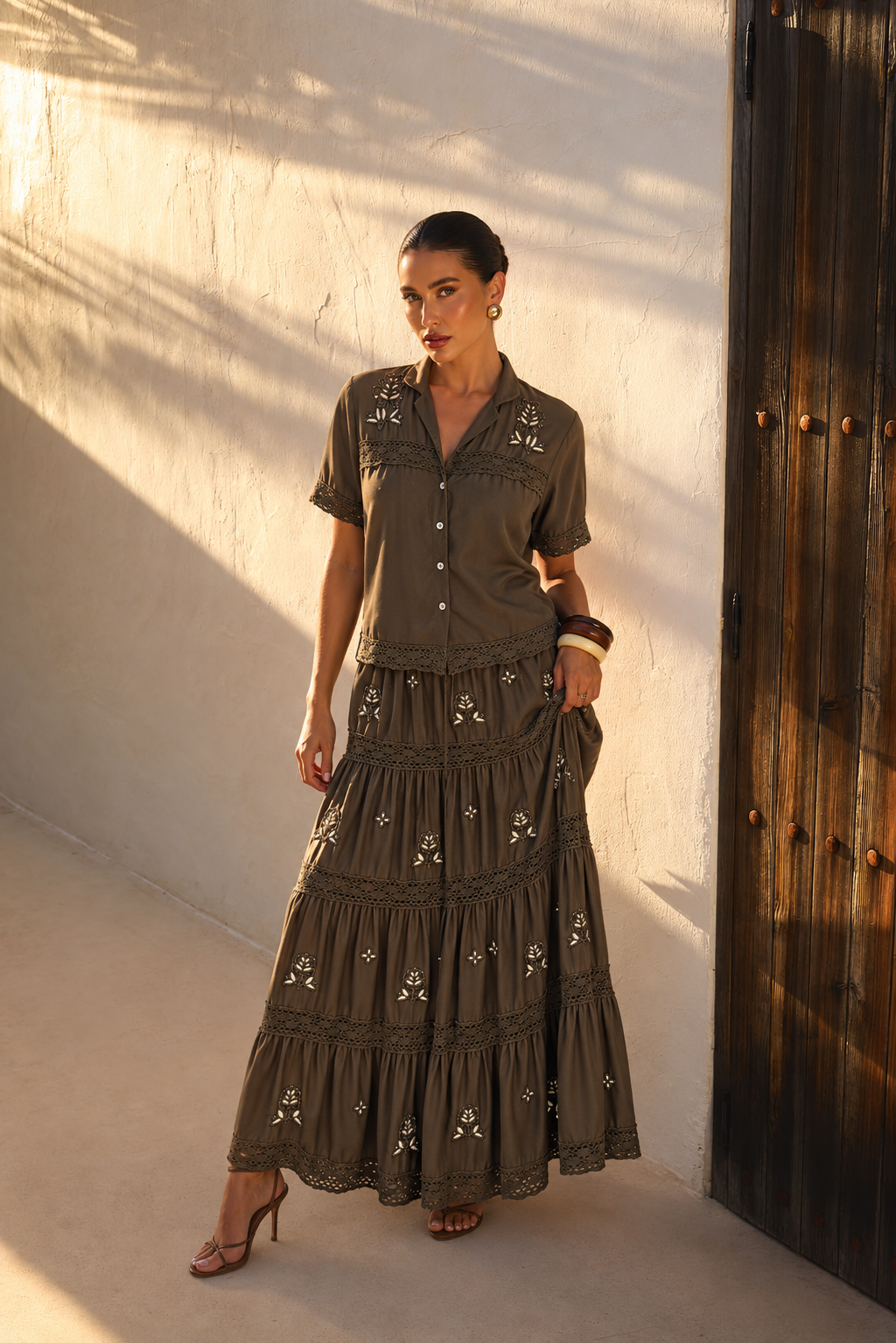 Conjunto Boho Bordado de Blusa y Falda Larga | verde-olivo