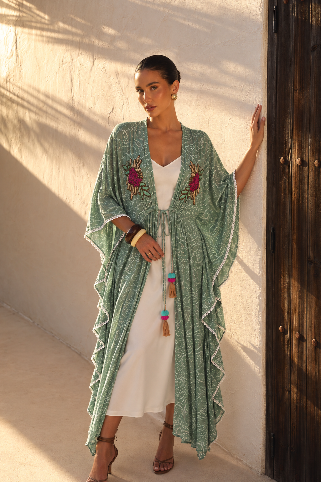 Kimono largo bordado | verde-salvia