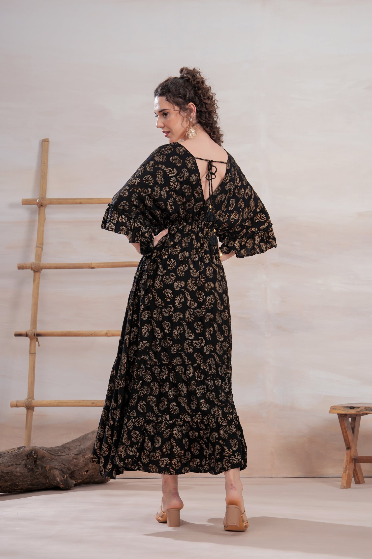 Vestido Zahara Noir Paisley