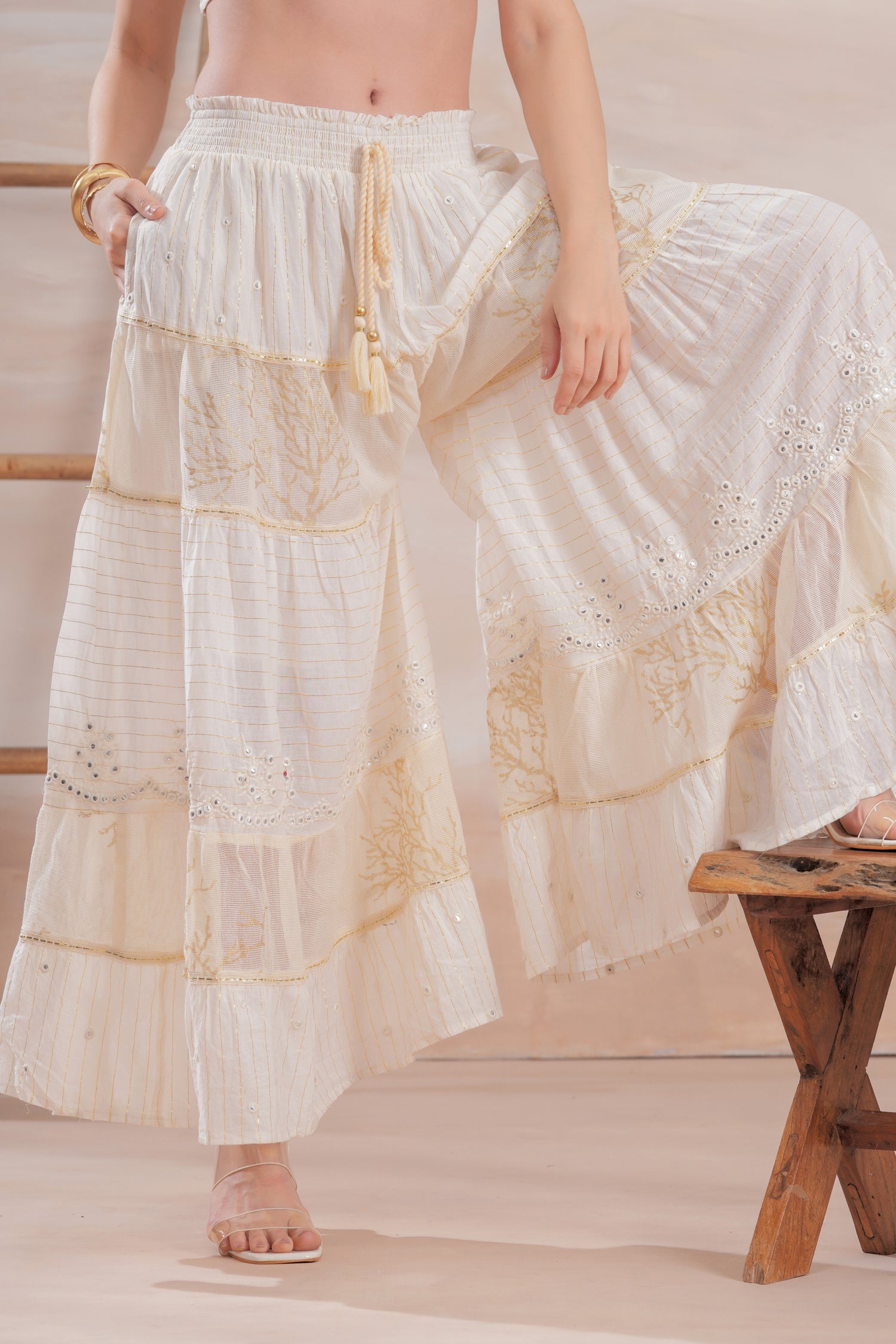 Conjunto Ivory Gold India
