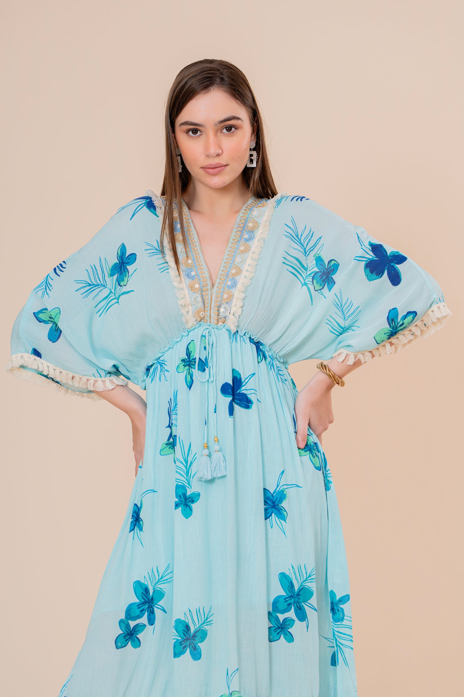 Vestido Maxi Corte Imperio Estampado Floral Azul